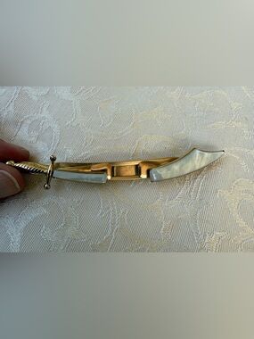 Vintage Gold and Pearl-Accent Tie Clip